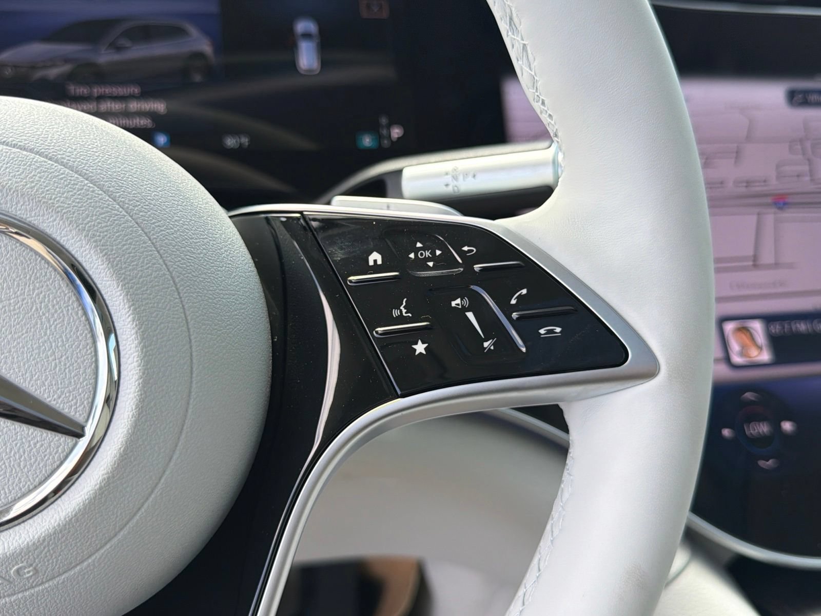 New 2027 Mercedes-Benz EQS 400 4MATIC SUV image 23