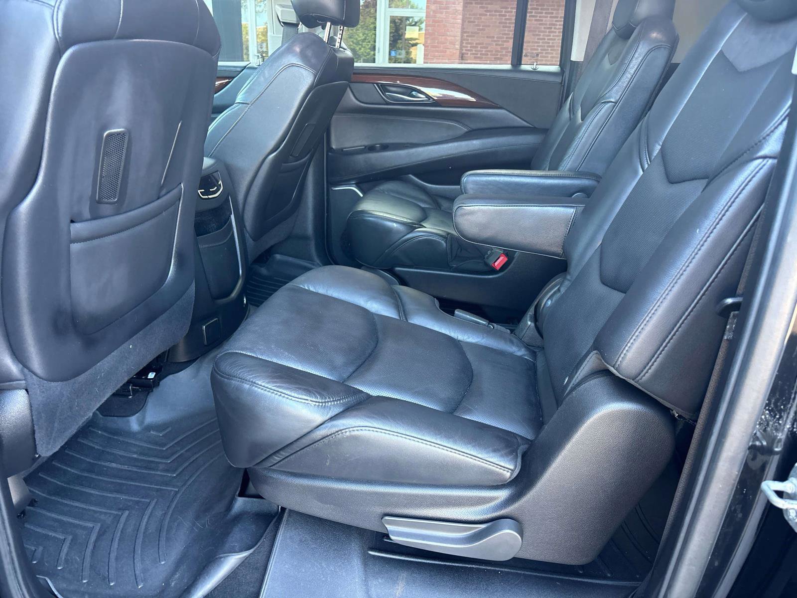 Used 2020 Cadillac Escalade ESV Luxury image 8