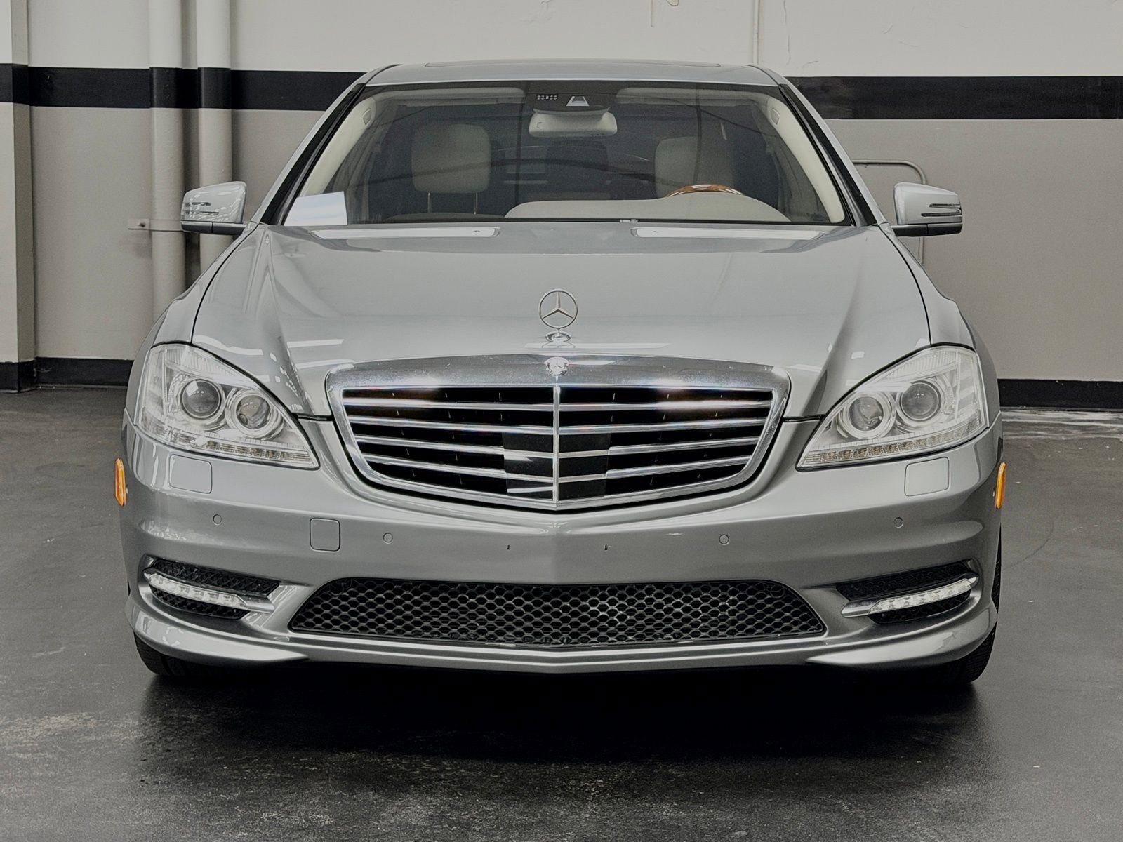 Used 2010 Mercedes-Benz S 550 image 6