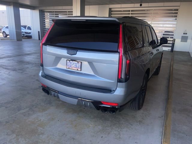 Used 2023 Cadillac Escalade V w/ Heavy-Duty Trailer Package image 7