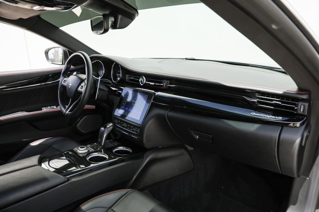 Used 2019 Maserati Quattroporte S GranSport image 19