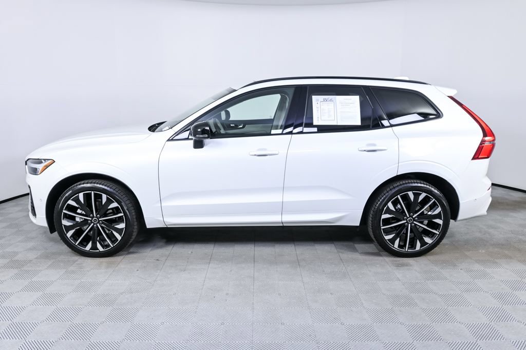 Used 2026 Volvo XC60 B5 Ultra w/ Climate Package image 2