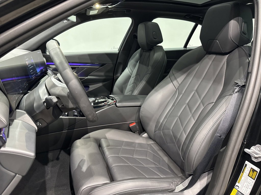 Used 2024 BMW i5 eDrive40i w/ Premium Package image 14