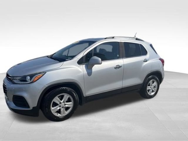 Used 2018 Chevrolet Trax LT w/ LT Convenience Package FWD image 5