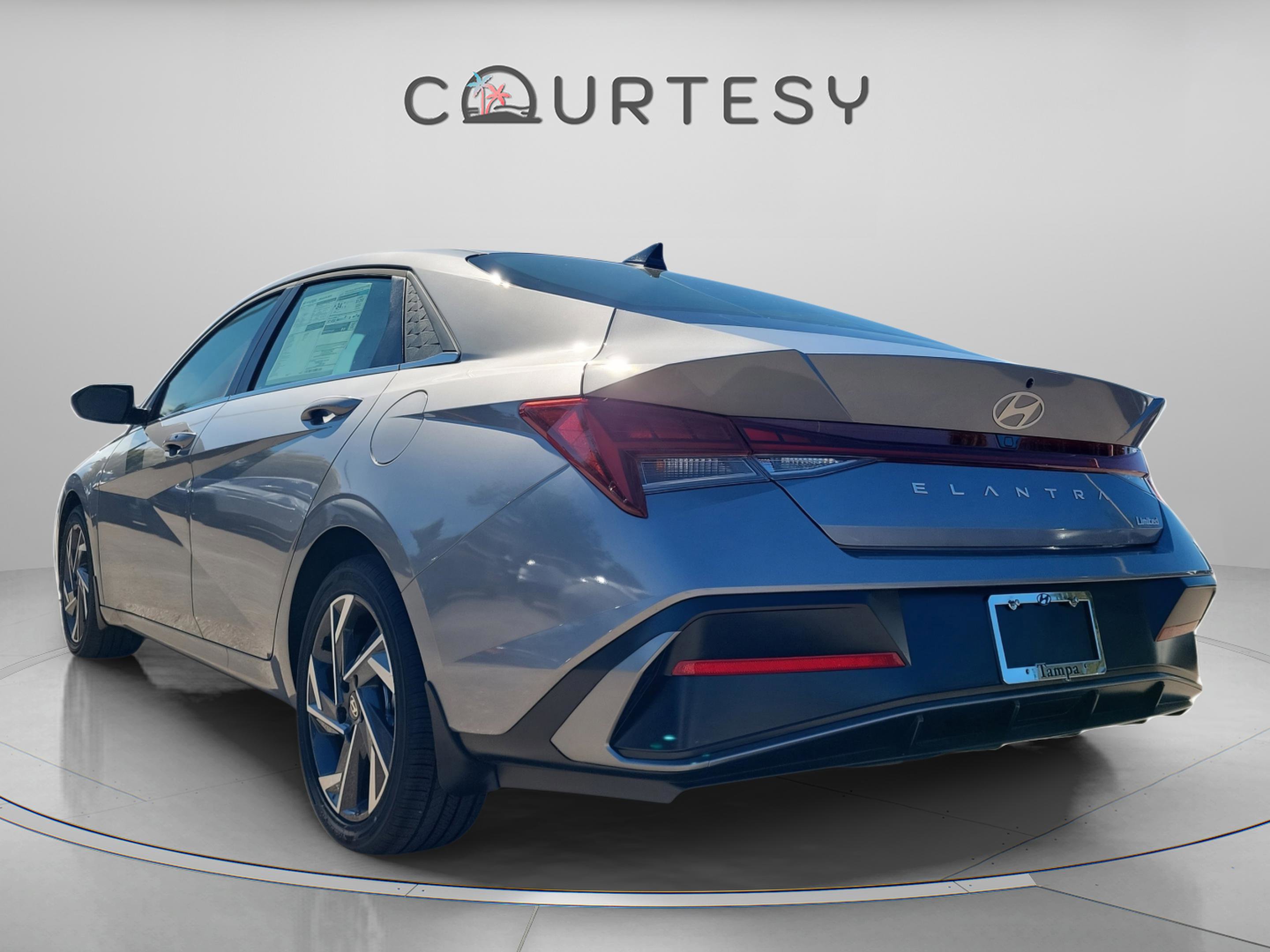 New 2026 Hyundai Elantra Limited image 2