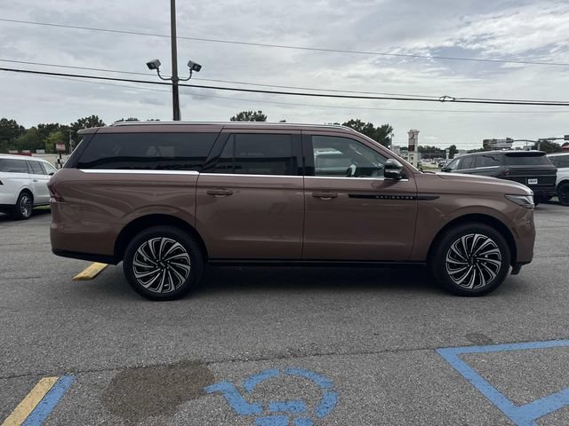 Certified 2026 Lincoln Navigator L Black Label AWD/4WD image 3