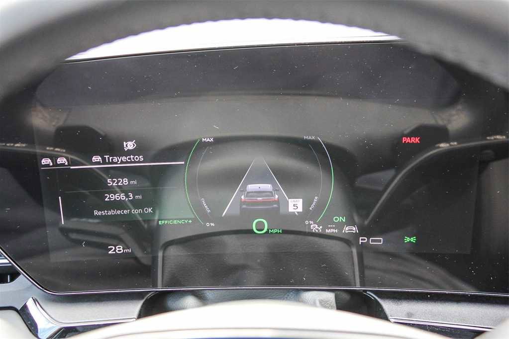 Used 2025 Audi Q6 e-tron Premium w/ Convenience Package image 23