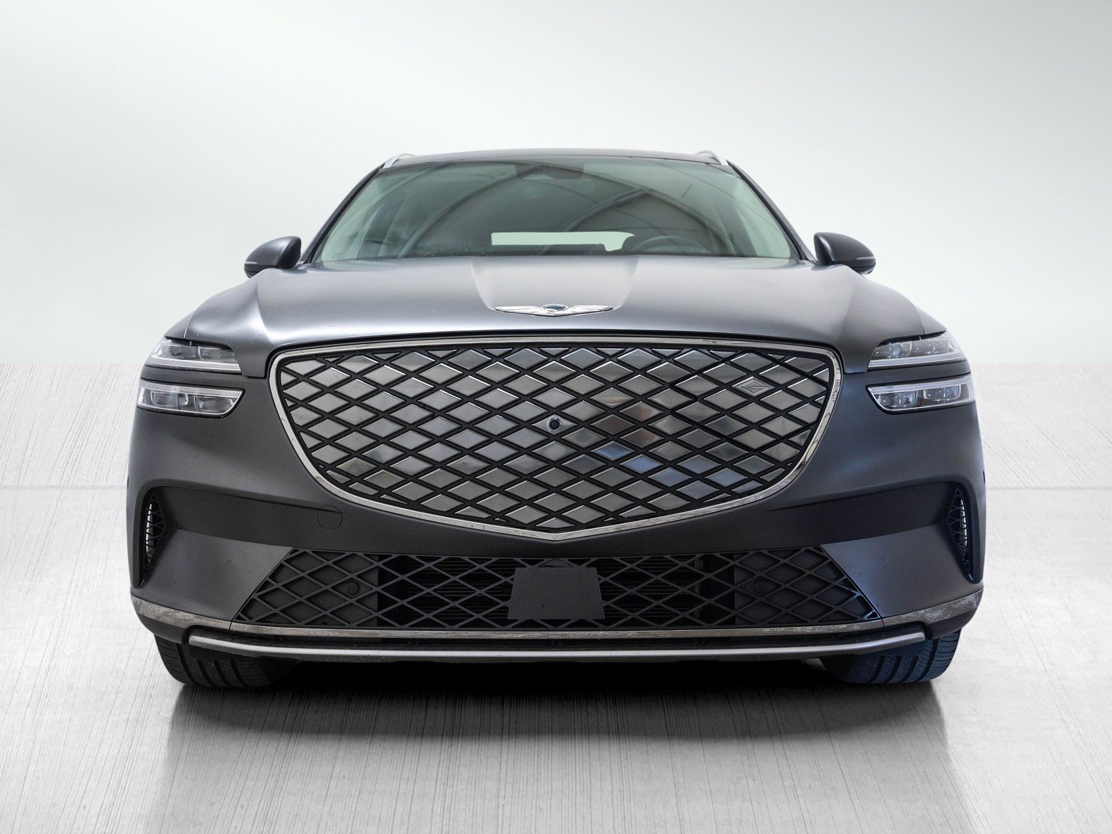 Used 2023 Genesis Electrified GV70 w/ Prestige Package AWD/4WD image 2