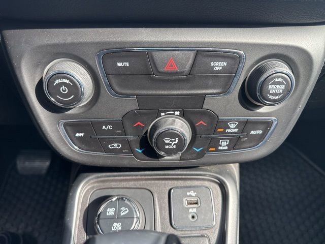 Used 2019 Jeep Compass Trailhawk w/ Cold Weather Group image 24