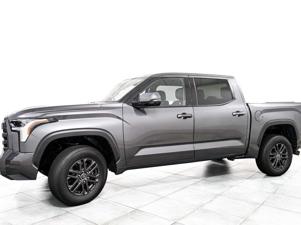 Used 2023 Toyota Tundra SR5 w/ SR5 Convenience Package AWD/4WD image 4