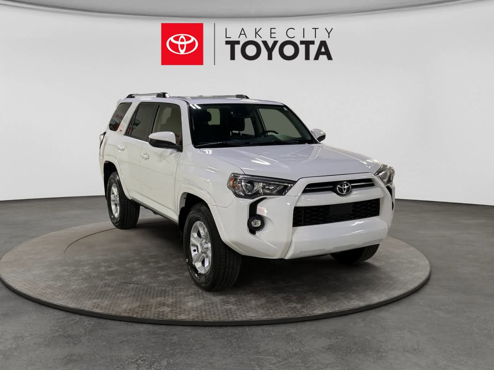 Used 2024 Toyota 4Runner SR5 RWD image 13