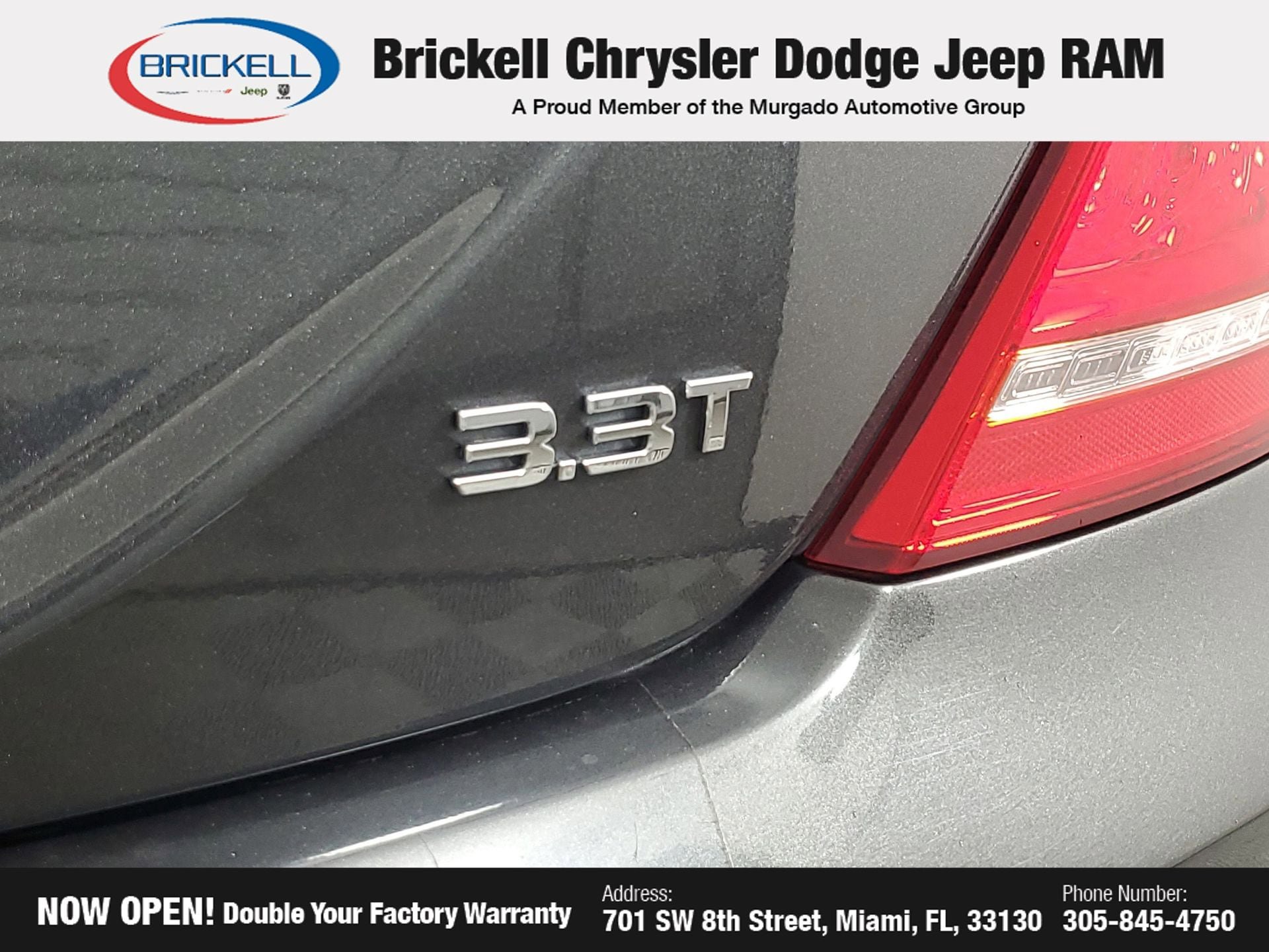 Used 2017 Genesis G90 3.3T Premium RWD image 19