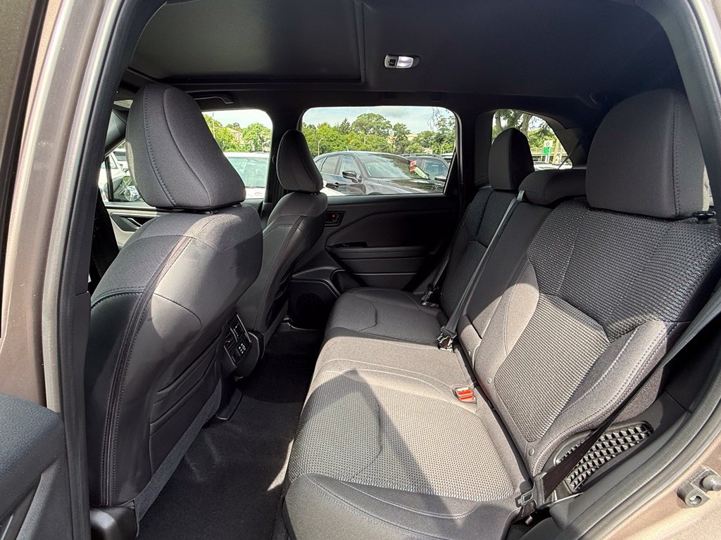 Used 2025 Subaru Forester Premium AWD/4WD image 22