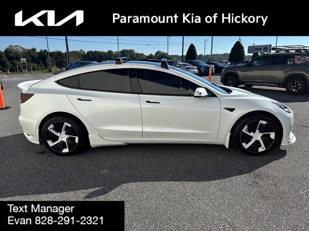 Used 2022 Tesla Model 3 Long Range AWD/4WD image 8