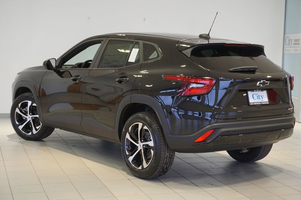 New 2026 Chevrolet Trax RS image 8