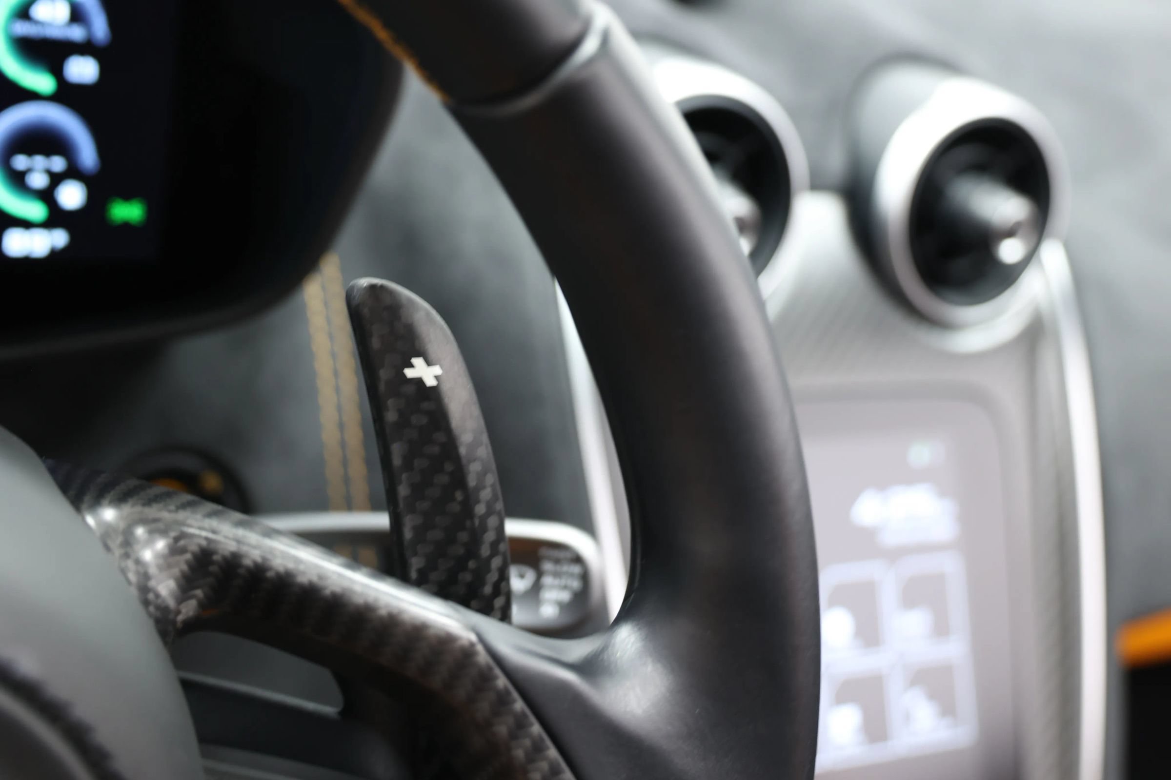 Used 2019 McLaren 570S Spider RWD image 30