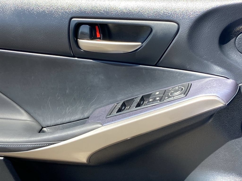 Used 2020 Lexus IS 300 F Sport w/ Blackline Edition RWD image 20