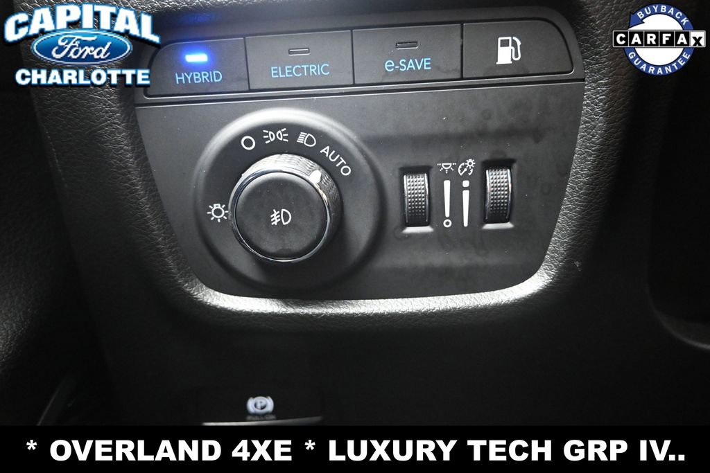 Used 2022 Jeep Grand Cherokee Overland w/ Advanced Protech Group III AWD/4WD image 19