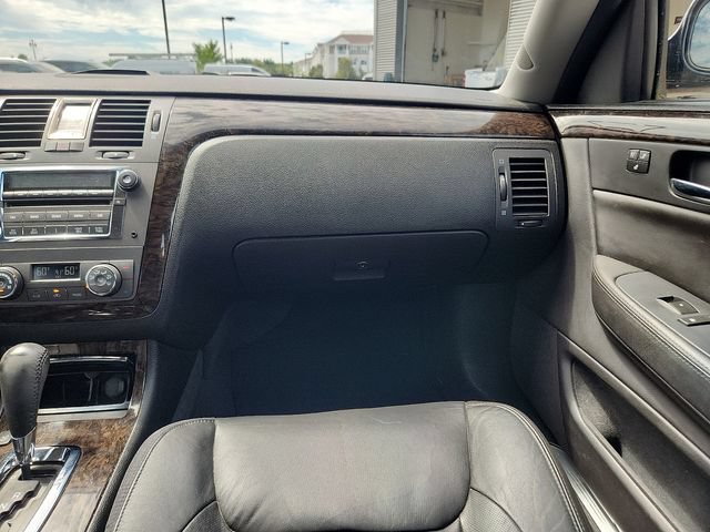 Used 2010 Cadillac DTS Luxury FWD image 10