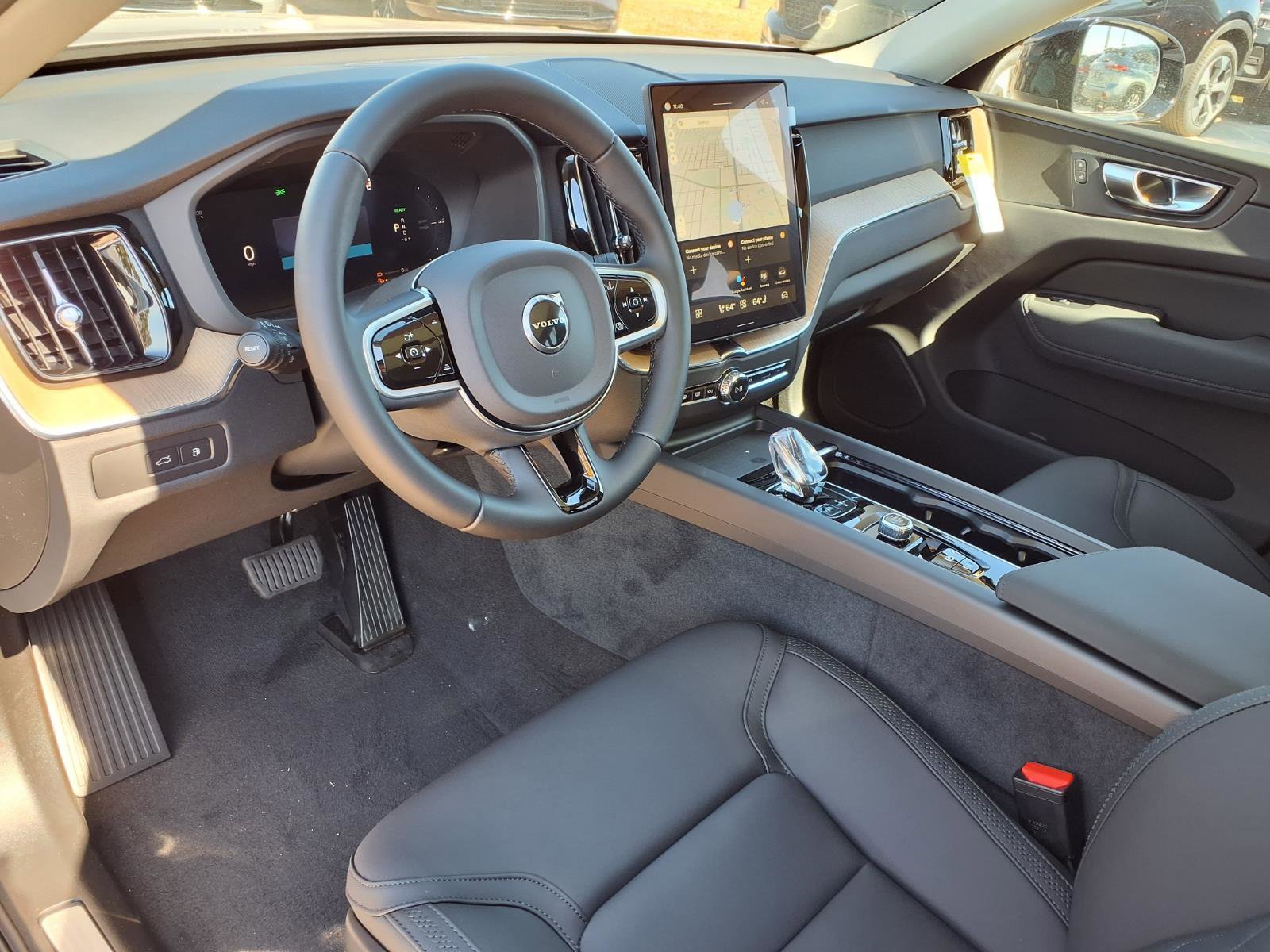 New 2026 Volvo XC60 T8 Core w/ Protection Package Premier image 12