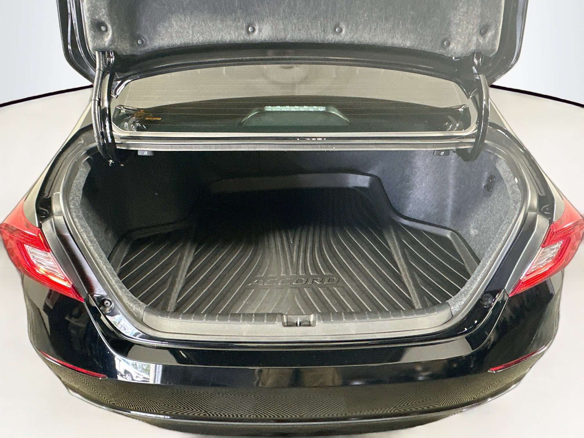 Used 2022 Honda Accord Sport image 26