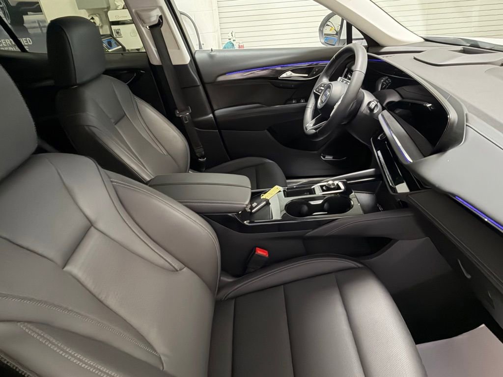 Used 2025 Buick Envision Preferred image 23