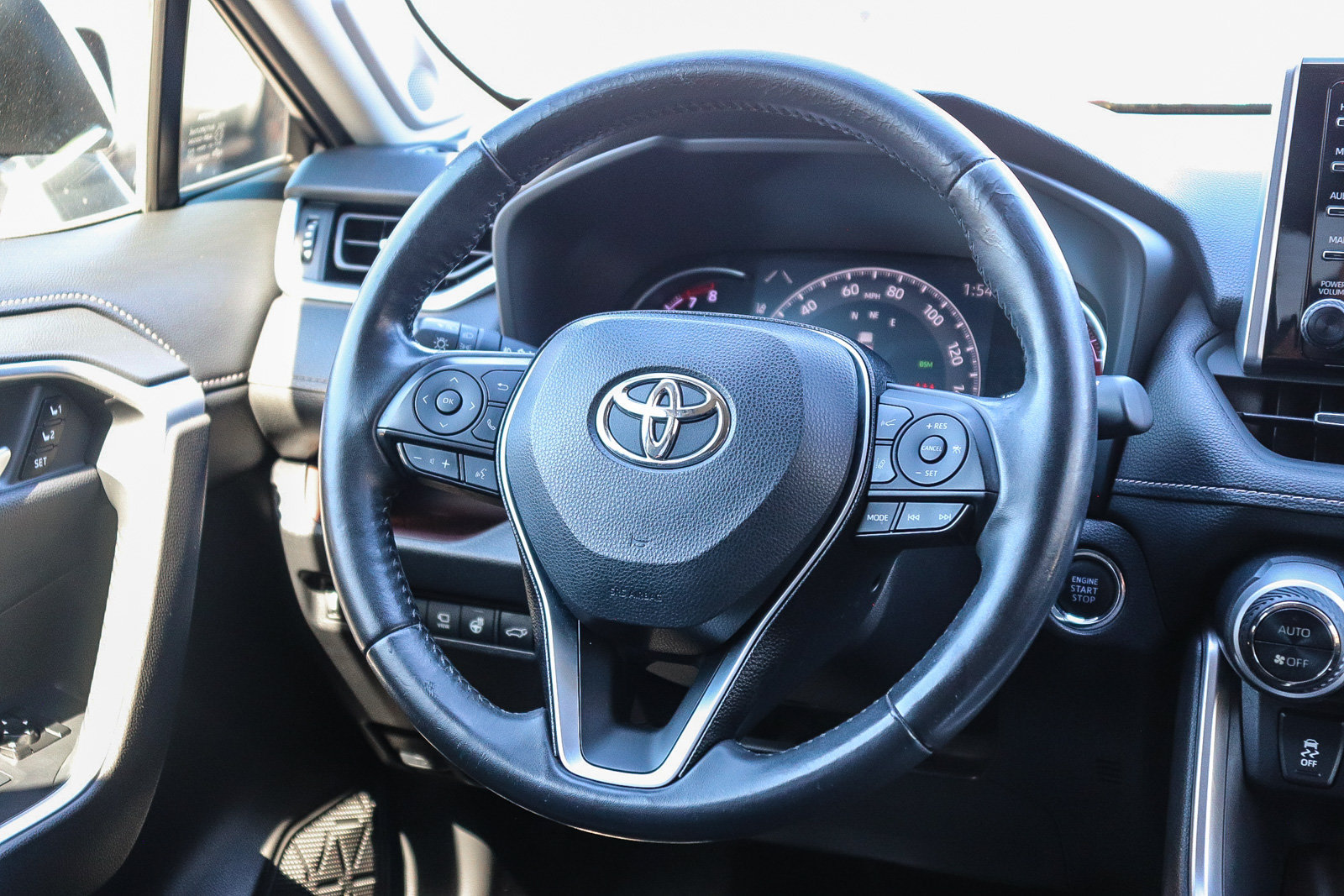 Certified 2020 Toyota RAV4 Limited FWD image 15