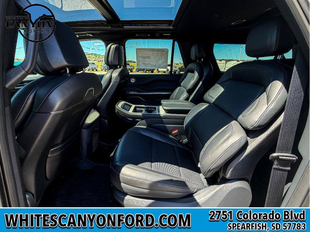 New 2027 Lincoln Navigator L Reserve w/ Jet Appearance Package AWD/4WD image 7