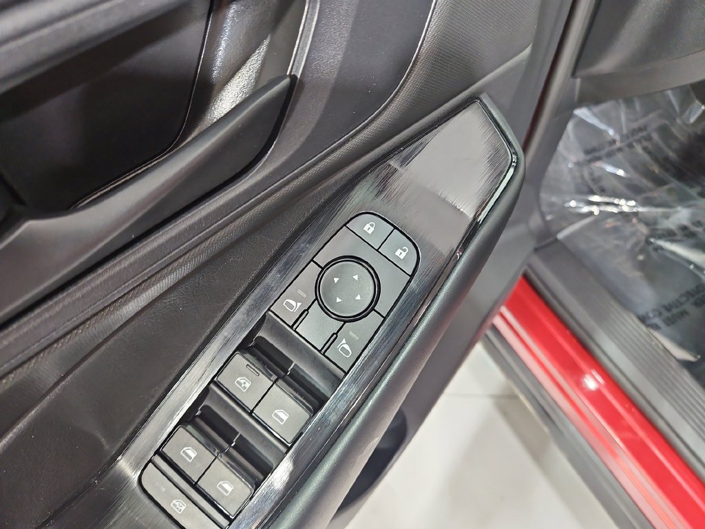 Certified 2025 Nissan Rogue S AWD/4WD image 13