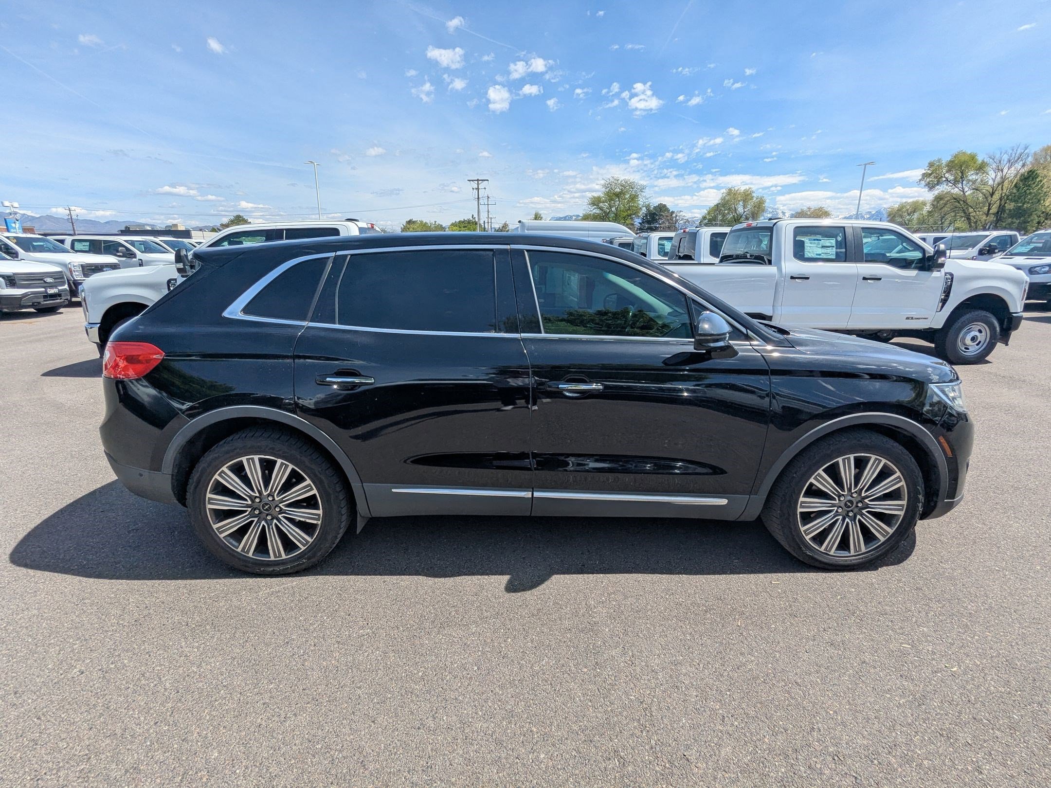 Used 2016 Lincoln MKX Black Label w/ Technology Package AWD/4WD image 2
