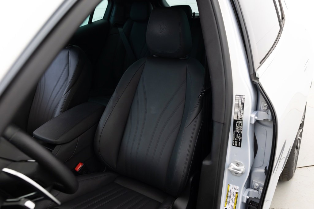 Used 2024 Maserati Grecale GT image 47