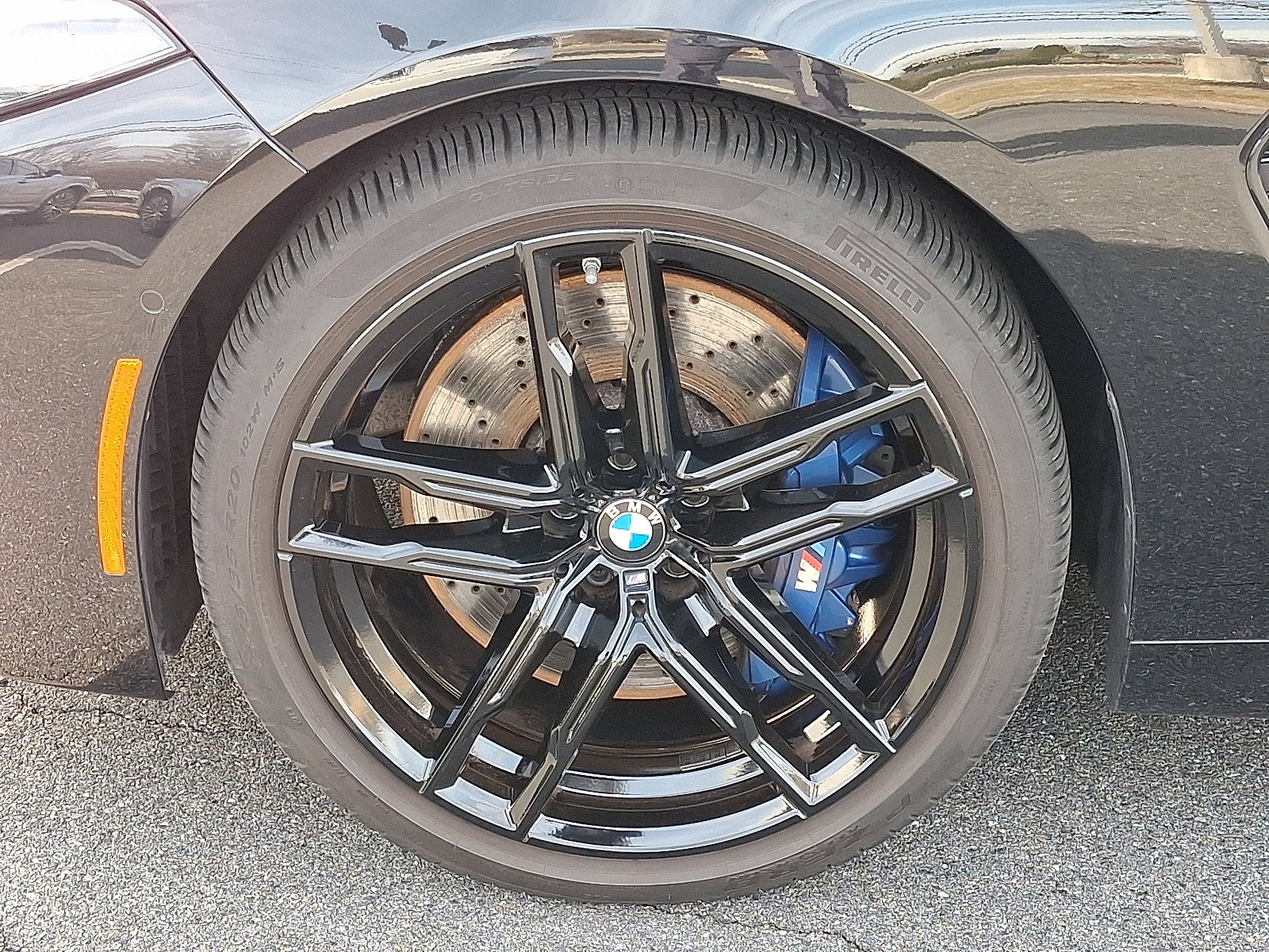 Used 2022 BMW M8 Competition w/ M Carbon Exterior Package image 9