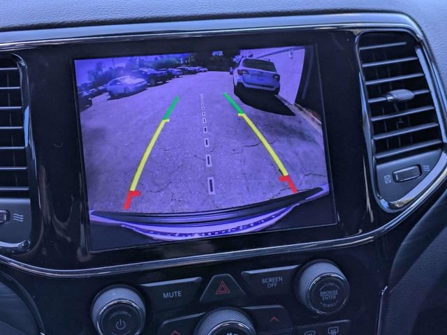 Used 2020 Jeep Grand Cherokee Altitude RWD image 23
