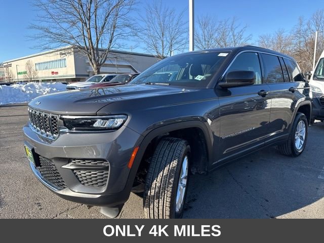 Used 2025 Jeep Grand Cherokee Laredo X image 3