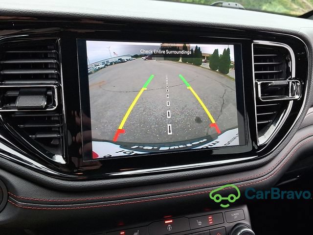 Used 2025 Dodge Durango GT AWD/4WD image 19