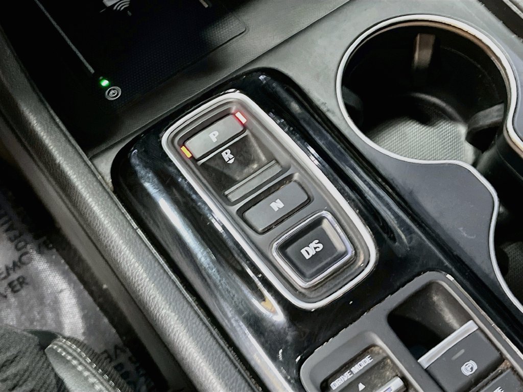 Used 2024 Honda Pilot Touring image 17