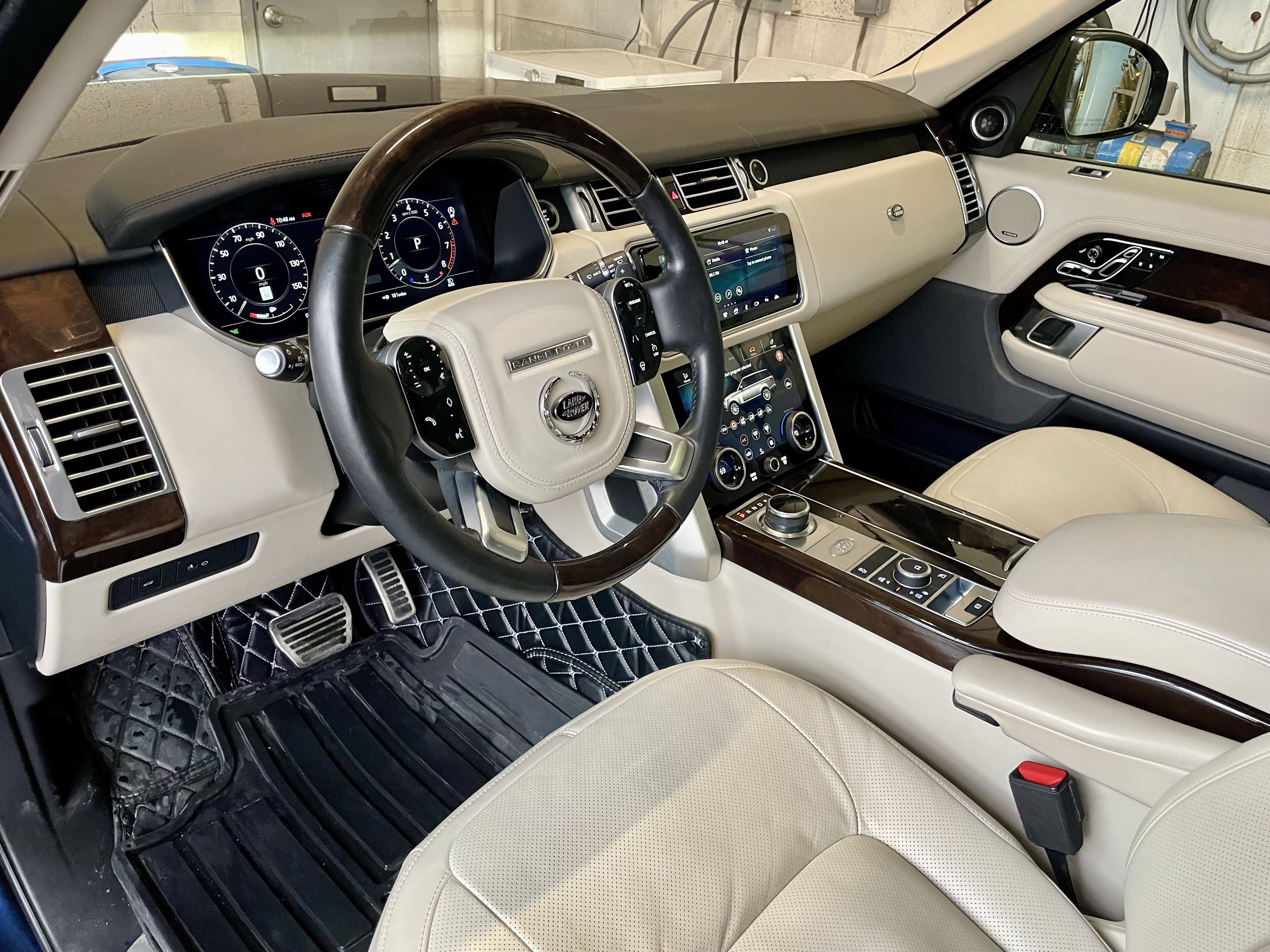 Used 2022 Land Rover Range Rover Westminster Edition image 13