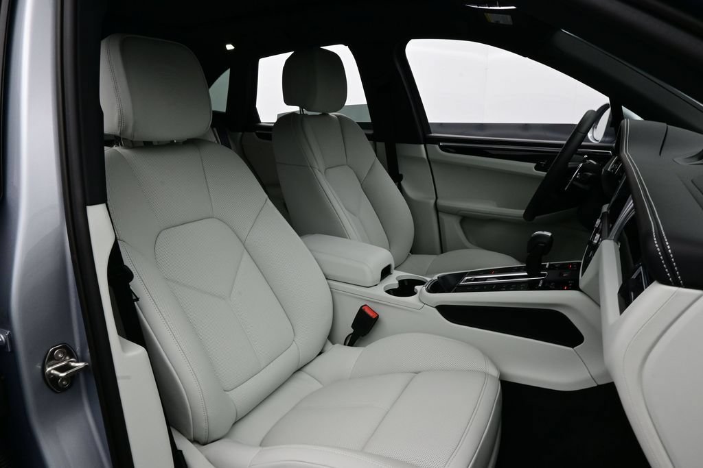 New 2026 Porsche Macan S AWD/4WD image 18
