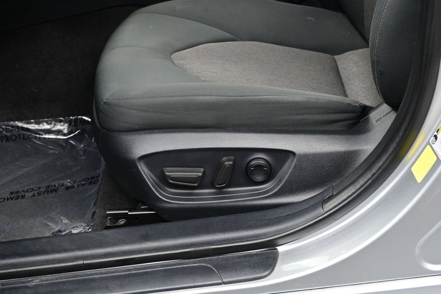 Used 2022 Toyota Camry LE FWD image 11
