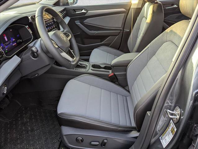 New 2026 Volkswagen Jetta SE FWD image 4