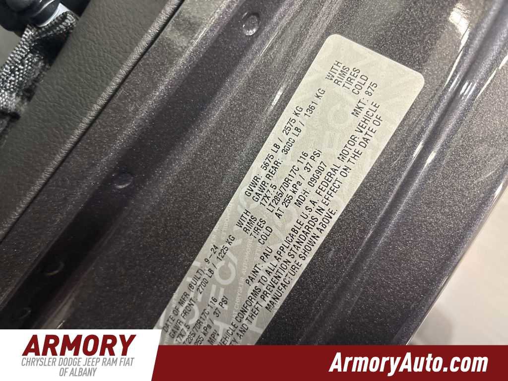 Used 2024 Jeep Wrangler Willys image 37