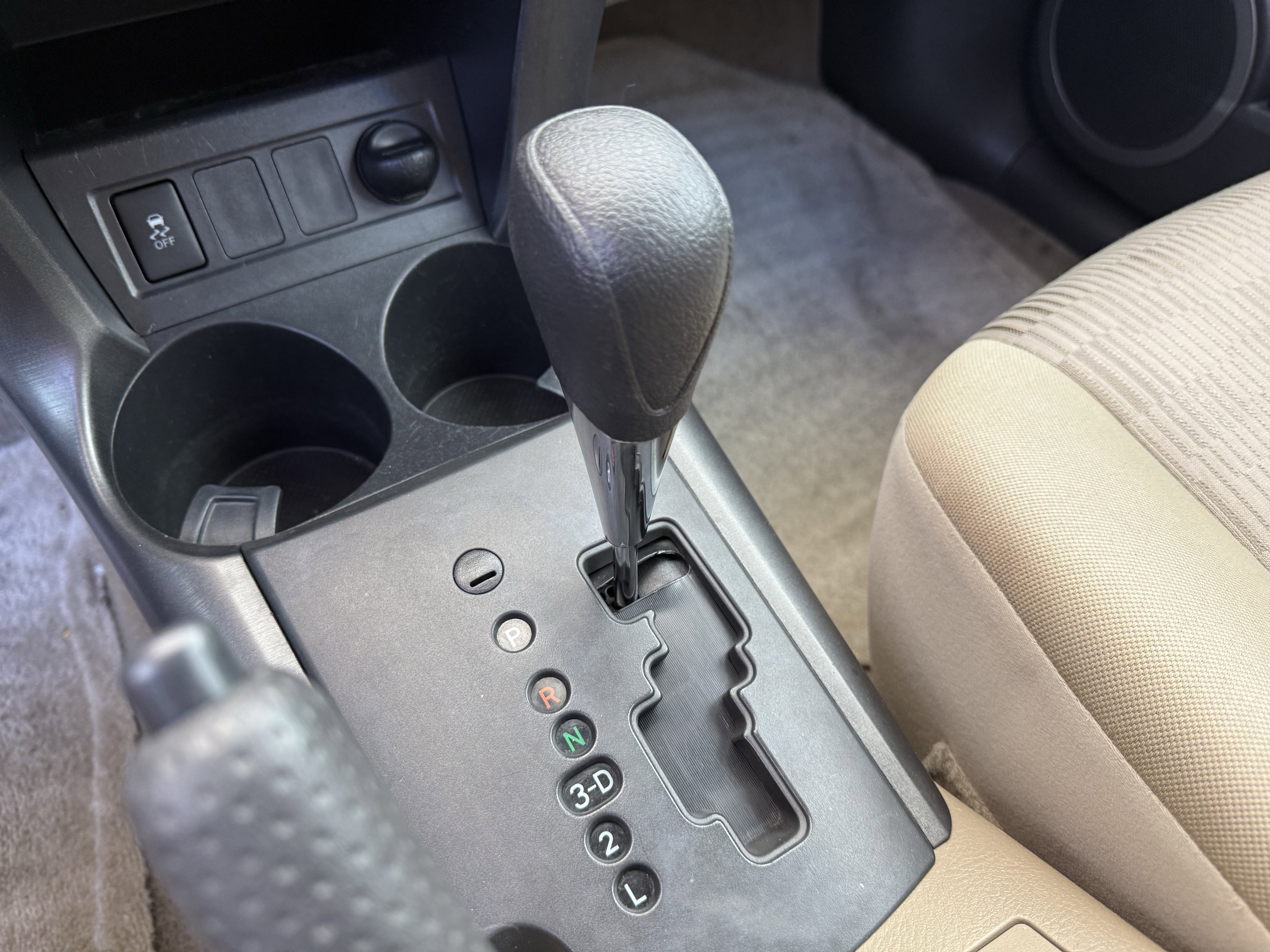 Used 2012 Toyota RAV4 FWD w/ 3rd Row image 17