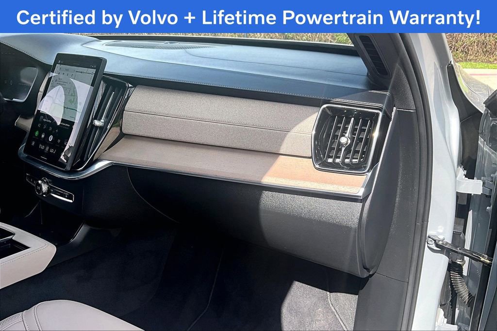 Certified 2025 Volvo XC90 B5 Plus image 21