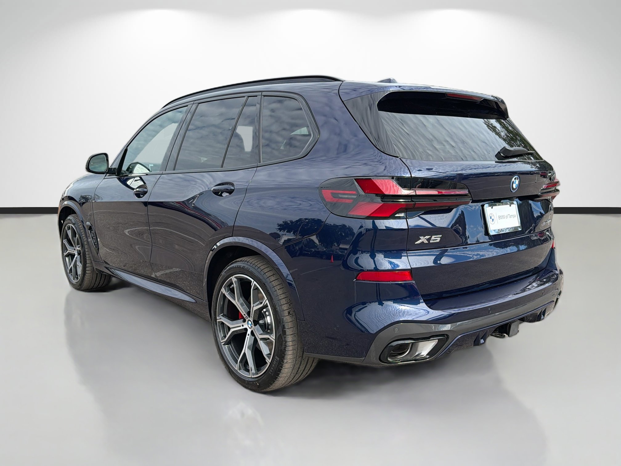 New 2026 BMW X5 xDrive50e image 5