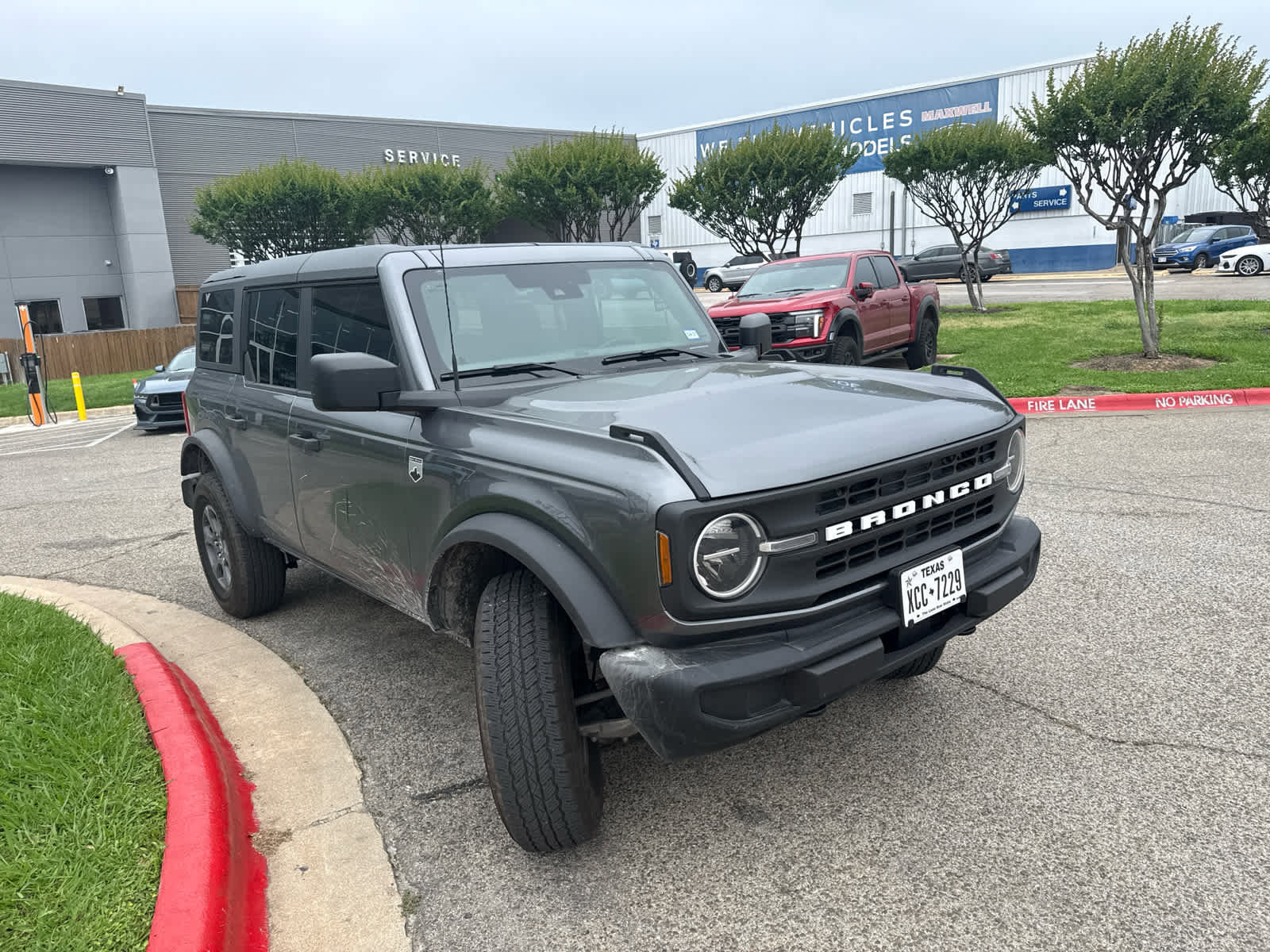 Used 2025 Ford Bronco Big Bend AWD/4WD image 4
