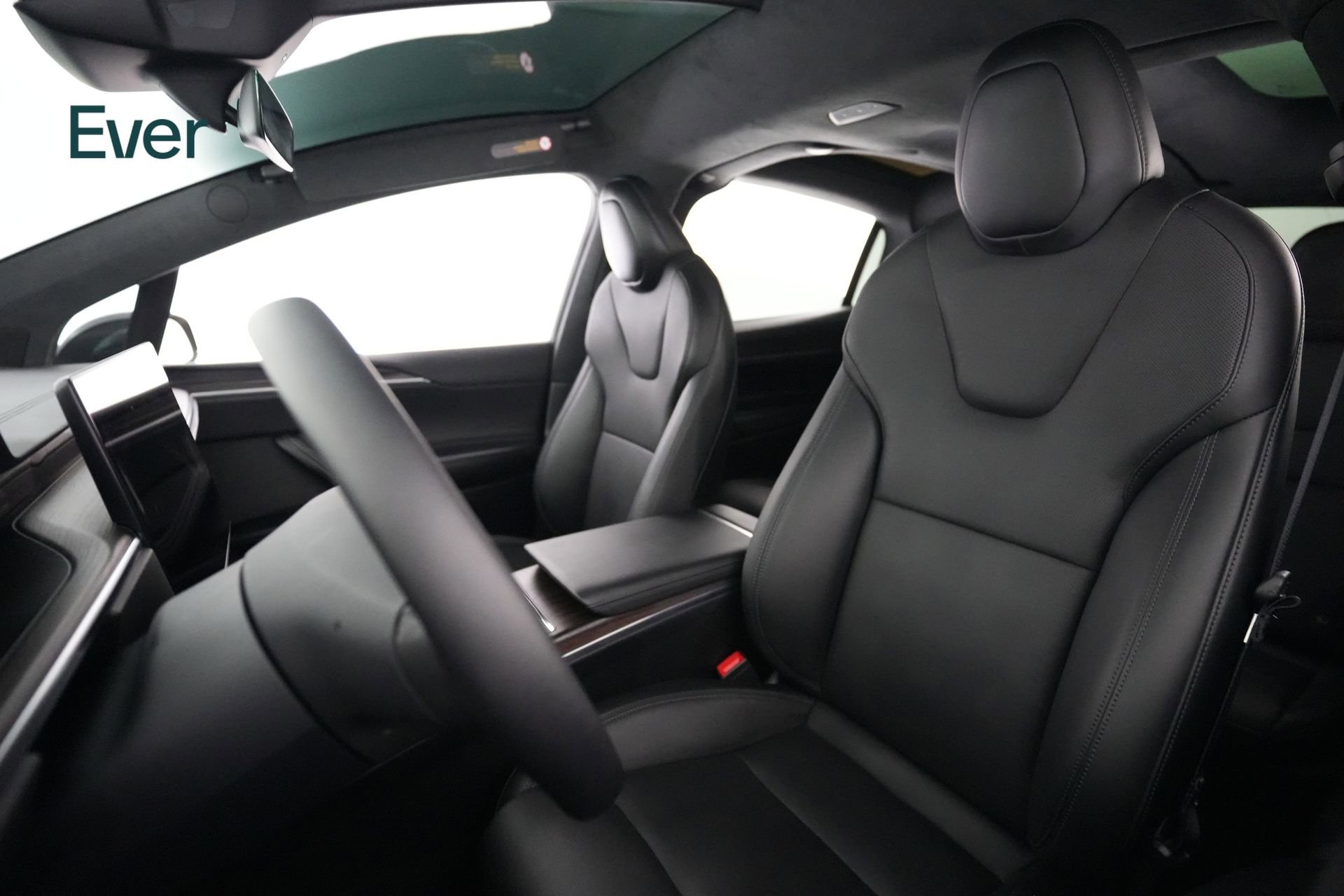 Used 2025 Tesla Model X image 4