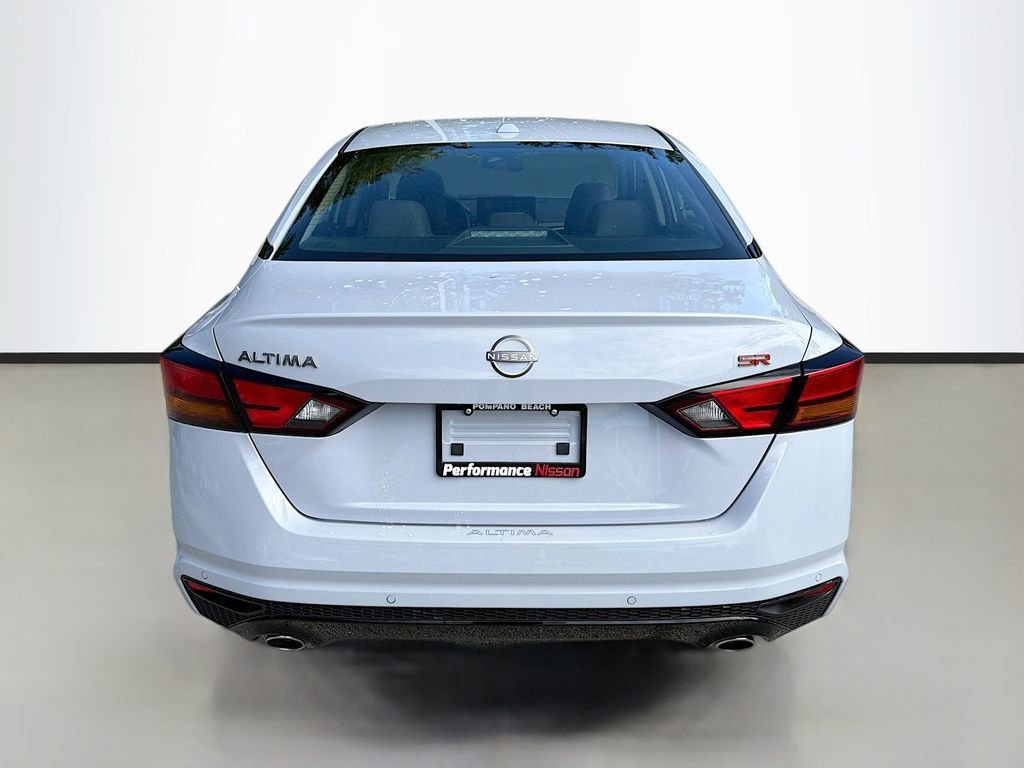 New 2025 Nissan Altima 2.5 SR w/ SR Premium Package image 7