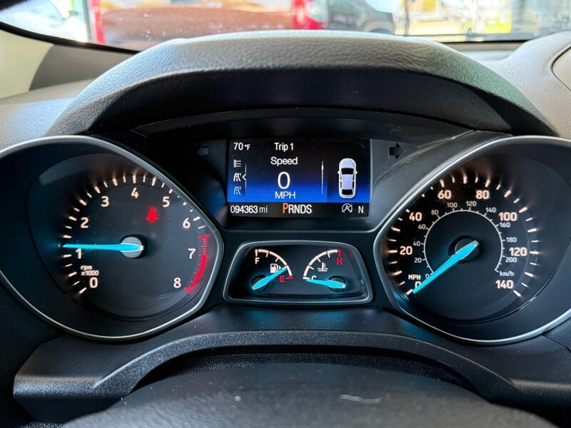 Used 2017 Ford Escape SE FWD image 29