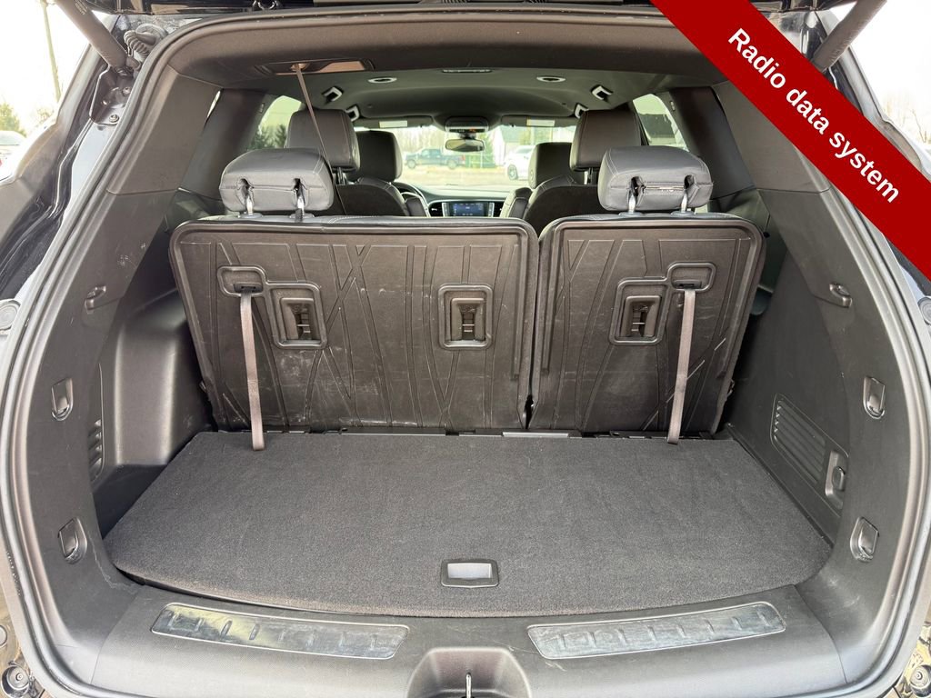 Used 2023 Buick Enclave Essence w/ LPO, Floor Liner Package image 36