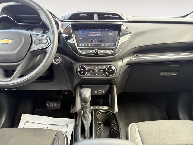 Used 2021 Chevrolet TrailBlazer LT w/ Convenience Package AWD/4WD image 11